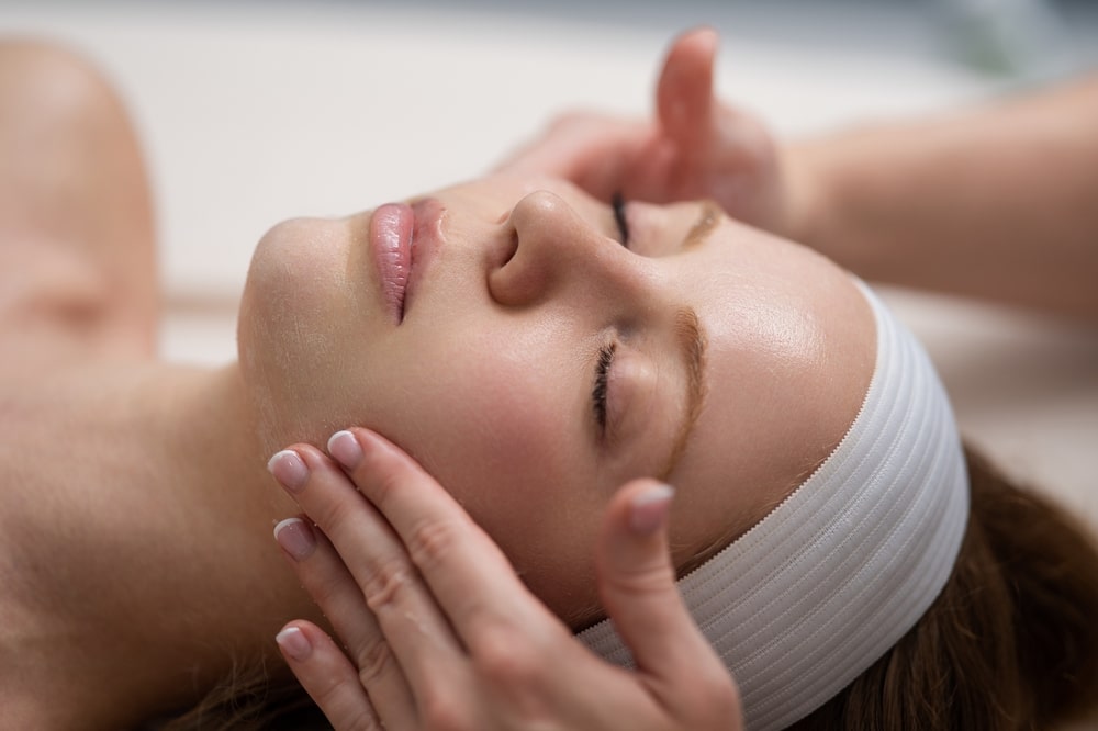 Gezichtcontouring Bindweefsel Massage